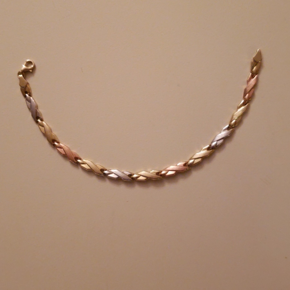 10k Tricolor bracelet